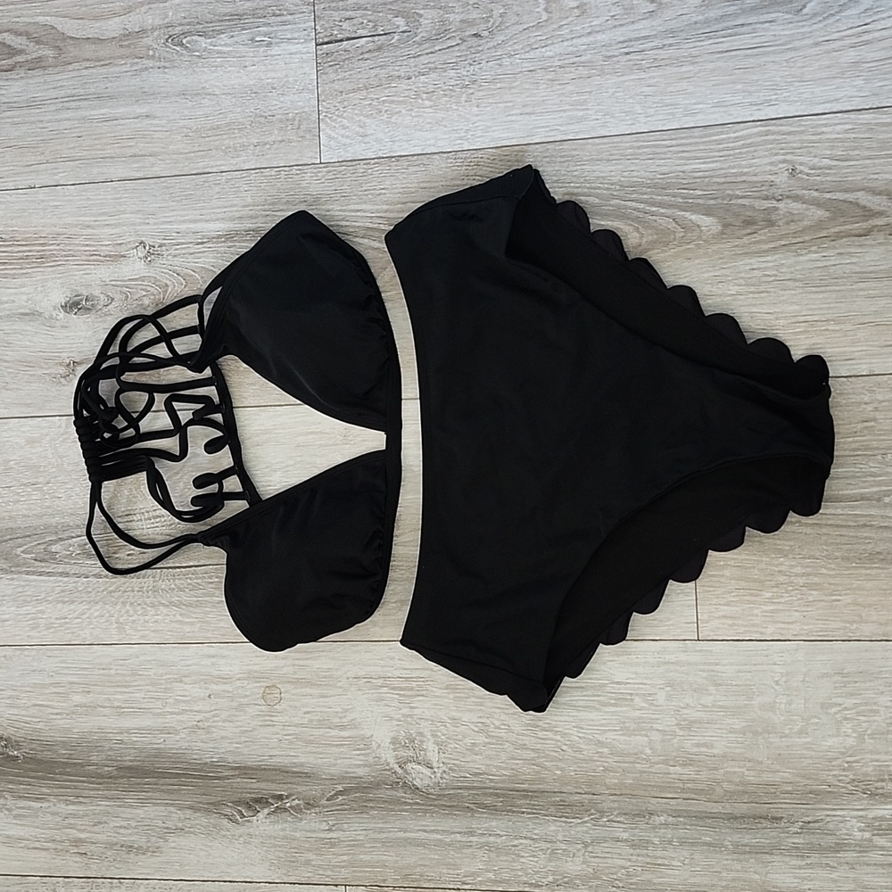 SALE💥Scalloped Bikini